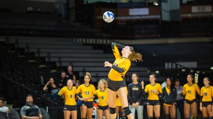 Vicky Giommarini_HighpointVolleyball_Mirador-46