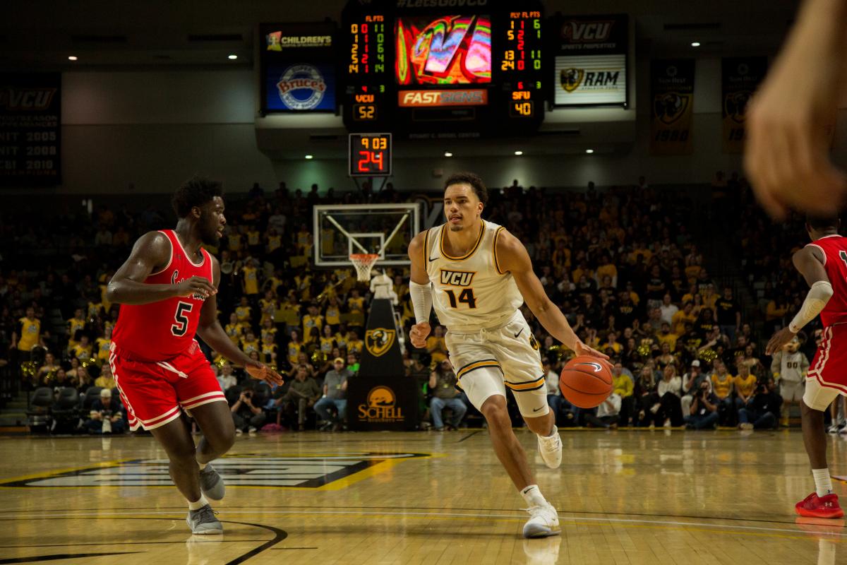 Masketball_LatourIMGL0067