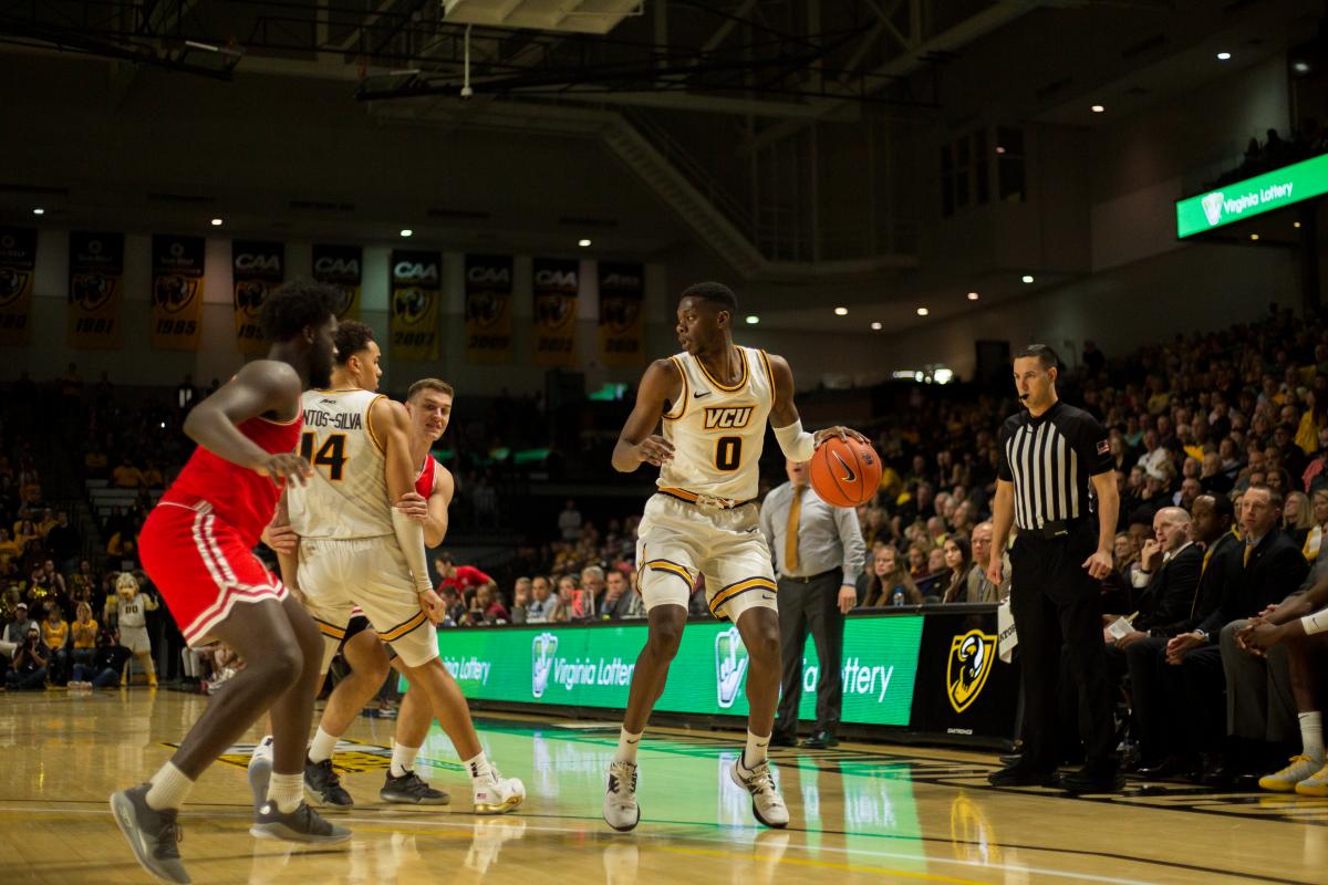 Masketball_LatourIMGL0103